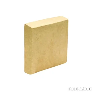 تصویر آجر کف فرش قزاقی زرد با ابعاد 3×20×20، مناسب کف‌سازی سنتی و معماری کلاسیک